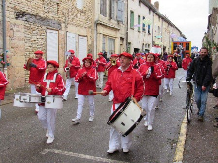 Mai 2016 - Carnaval à SAINT-GENGOUX (71)